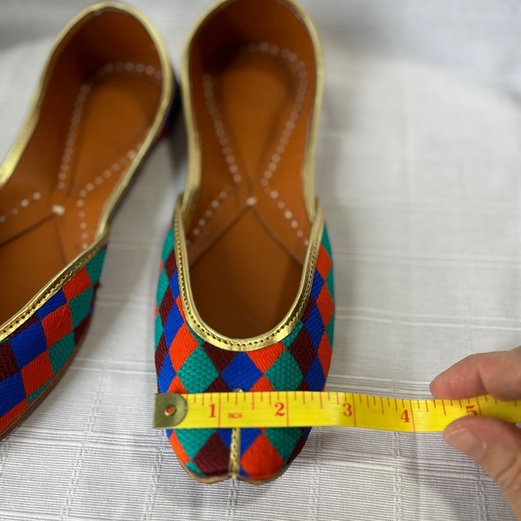 Traditional Handcrafted Colorful Women's Jutti Shoes Leather - Picture 9 of 14
